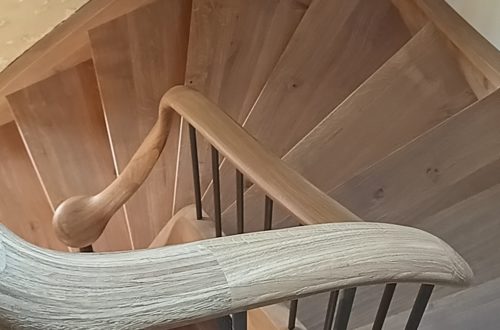 Main courante d’escalier en bois